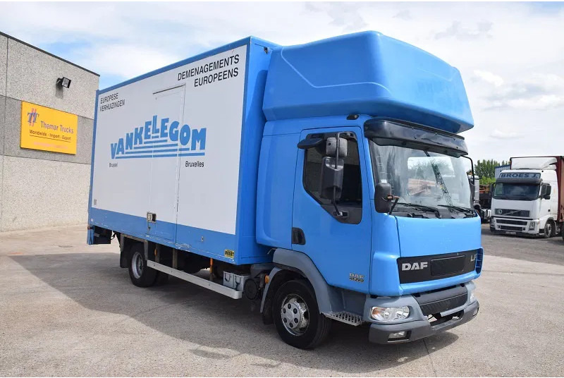 DAF LF 220 LF45 220 - 厢式卡车:图4 DAF LF 220 LF45 220 - 厢式卡车:图4