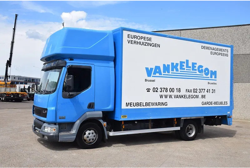 DAF LF 220 LF45 220 - 厢式卡车:图2 DAF LF 220 LF45 220 - 厢式卡车:图2