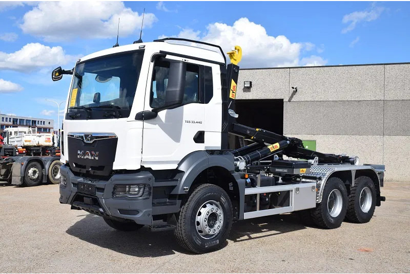 MAN TGS 33.440 - 吊钩升降车:图1 MAN TGS 33.440 - 吊钩升降车:图1
