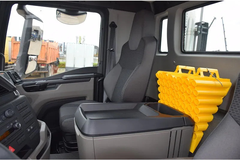 MAN TGS 33.440 - 吊钩升降车:图5 MAN TGS 33.440 - 吊钩升降车:图5