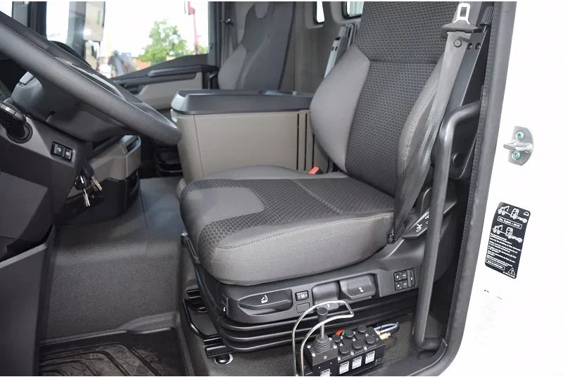 吊钩升降车 MAN TGS 33.440:图16 吊钩升降车 MAN TGS 33.440:图16