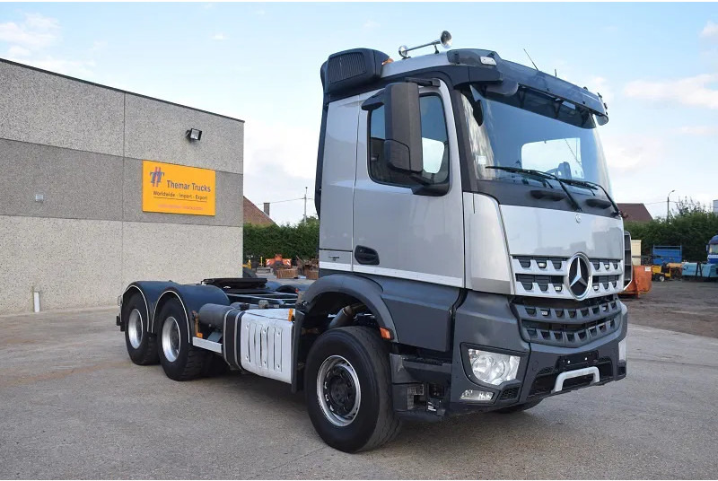 Mercedes-Benz Arocs 3345 - 牵引车:图4 Mercedes-Benz Arocs 3345 - 牵引车:图4
