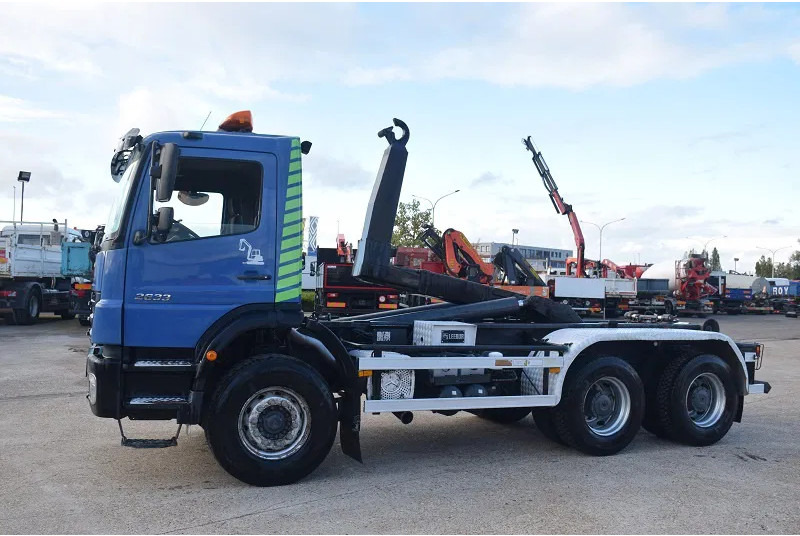 Mercedes-Benz Axor 2633 - 吊钩升降车:图3 Mercedes-Benz Axor 2633 - 吊钩升降车:图3