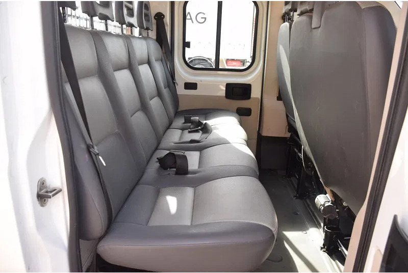 平板货车, 康比货车 Peugeot Boxer BOXER 2.0 L -130 pk -L4：图7