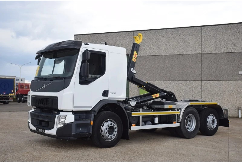 Volvo FE 320 - 吊钩升降车:图1 Volvo FE 320 - 吊钩升降车:图1