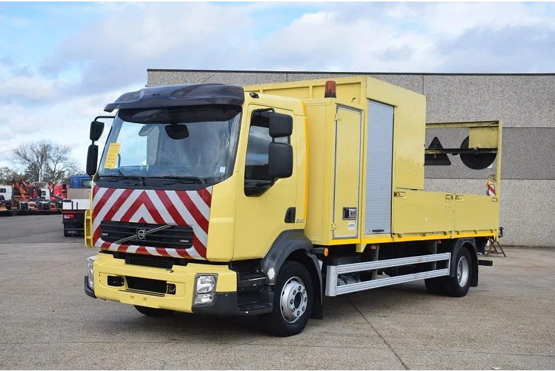 Volvo FL 250 - 栏板式/ 平板卡车:图2 Volvo FL 250 - 栏板式/ 平板卡车:图2