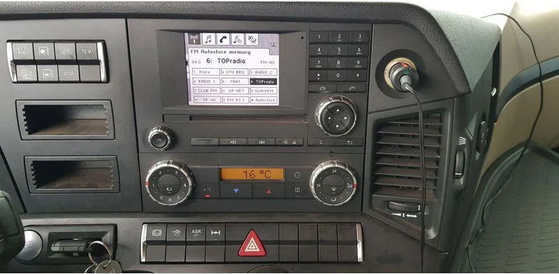 Mercedes-Benz Actros 1842 MLS - 牵引车:图4 Mercedes-Benz Actros 1842 MLS - 牵引车:图4