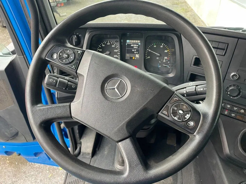 Mercedes-Benz Arocs 3342 *6x6*meegestuurd as*2zijdige kipper*Airco*Bluetooth - 翻斗车, 起重车:图4 Mercedes-Benz Arocs 3342 *6x6*meegestuurd as*2zijdige kipper*Airco*Bluetooth - 翻斗车, 起重车:图4