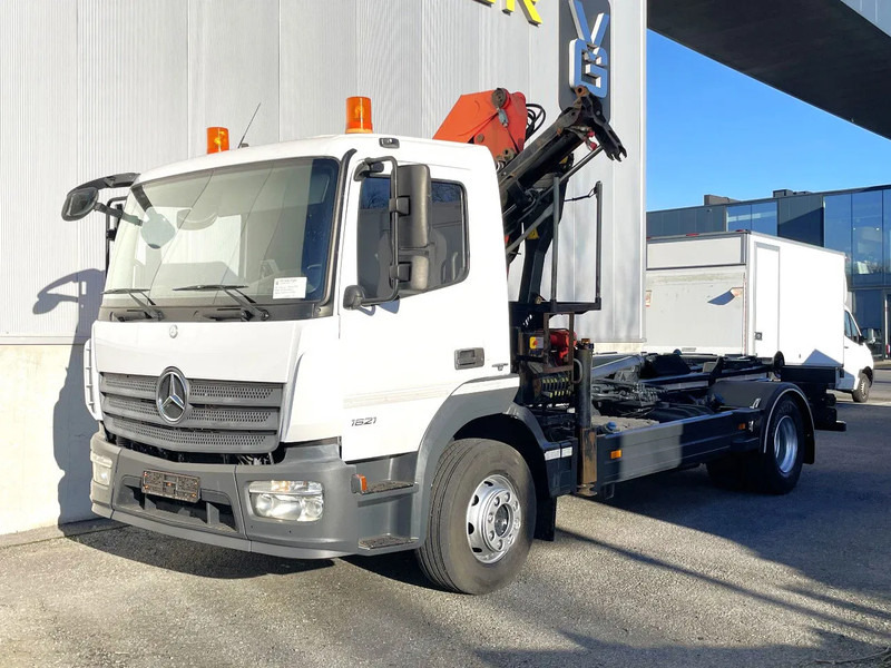 Mercedes-Benz Atego 1621 *Palfinger kraan*Containersysteem*luchtvering achteras*bluetooth - 吊钩升降车, 起重车:图1 Mercedes-Benz Atego 1621 *Palfinger kraan*Containersysteem*luchtvering achteras*bluetooth - 吊钩升降车, 起重车:图1