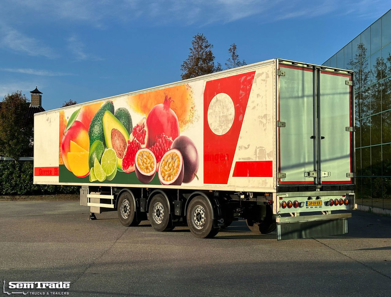 Chereau Renders Carrier Maxima 1300 2X Steering Axle 1X Lift Axle Disc Brakes - 冷藏半拖车:图3 Chereau Renders Carrier Maxima 1300 2X Steering Axle 1X Lift Axle Disc Brakes - 冷藏半拖车:图3
