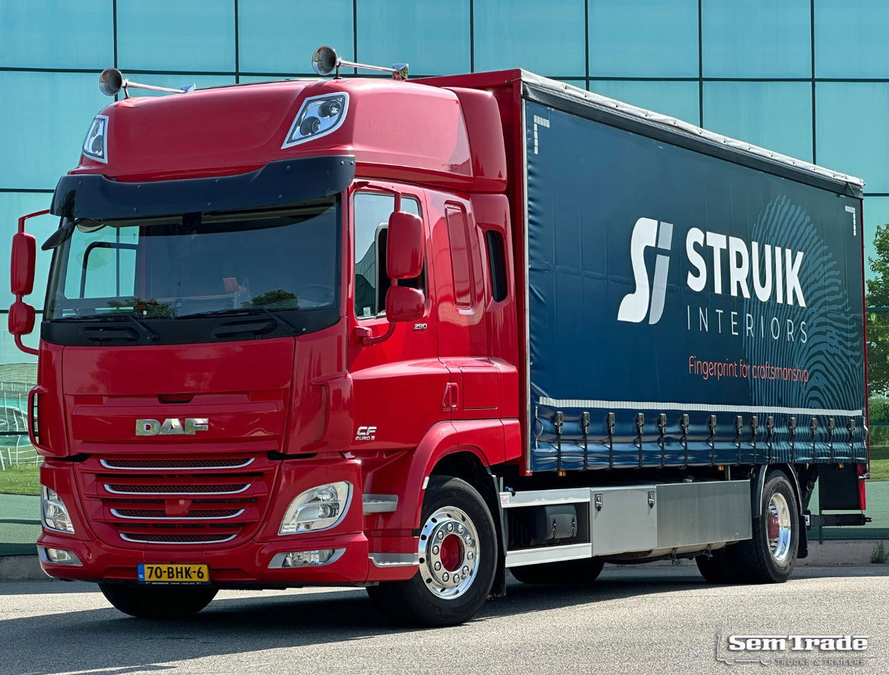 DAF CF 290 FA Space CAB Hardhouten Vloer 2500 KG Klep Nieuw Staat - 厢式卡车:图1 DAF CF 290 FA Space CAB Hardhouten Vloer 2500 KG Klep Nieuw Staat - 厢式卡车:图1