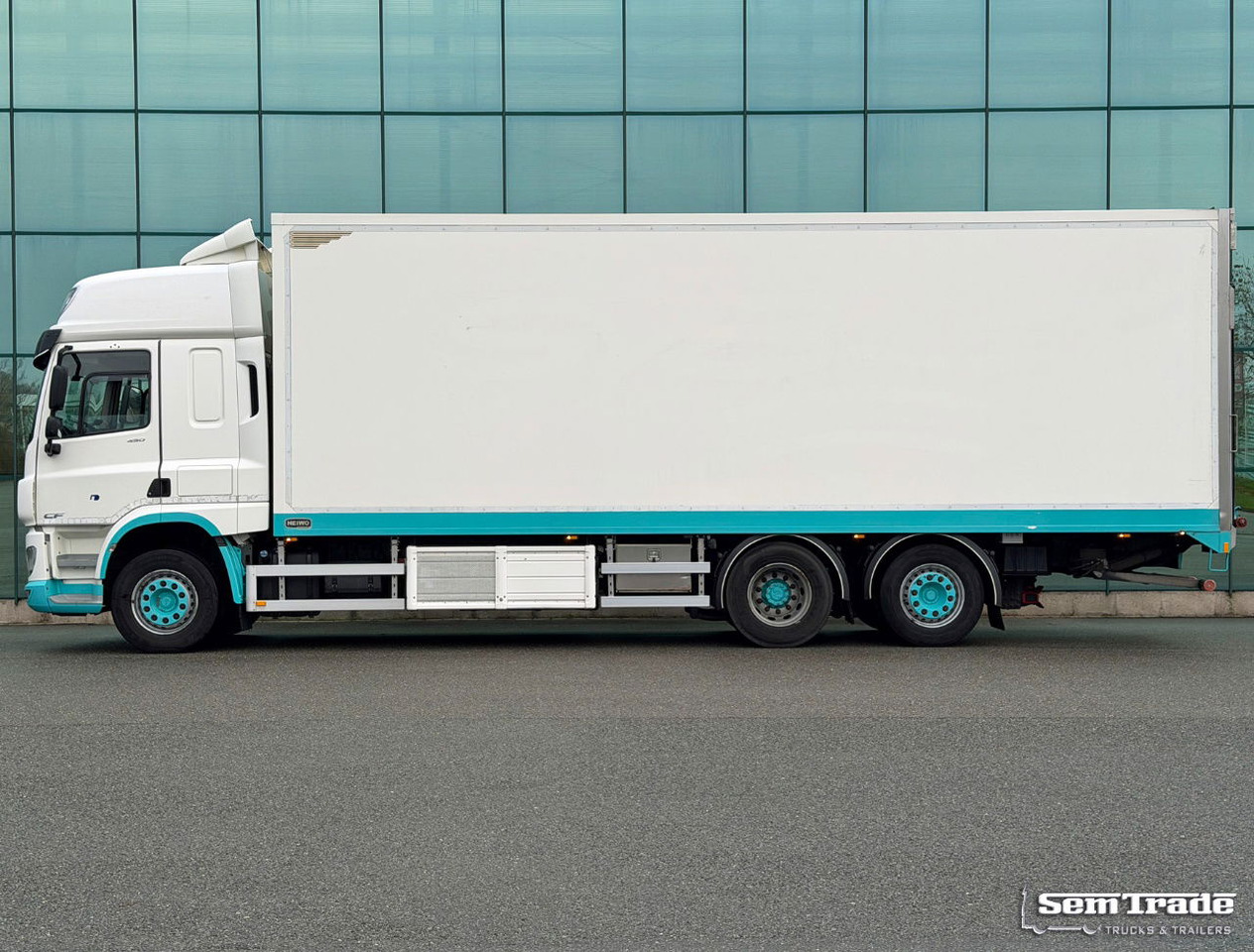 DAF CF 450 SC Heiwo Isolated BOX 875 x 250 x 275 INS. Carrier Cooling 340.000 KM Tail Lift Super Condition NEW APK - TUV - 冷藏车:图2 DAF CF 450 SC Heiwo Isolated BOX 875 x 250 x 275 INS. Carrier Cooling 340.000 KM Tail Lift Super Condition NEW APK - TUV - 冷藏车:图2