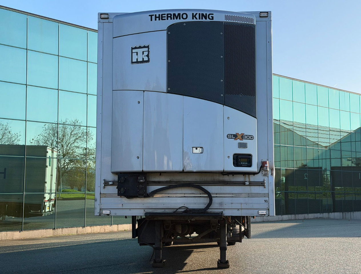 冷藏半拖车 Floor FLO-1220K1 Theo Mulder Isolated BOX Side Door Thermo King SLX 300 Holland-Trailer：图7