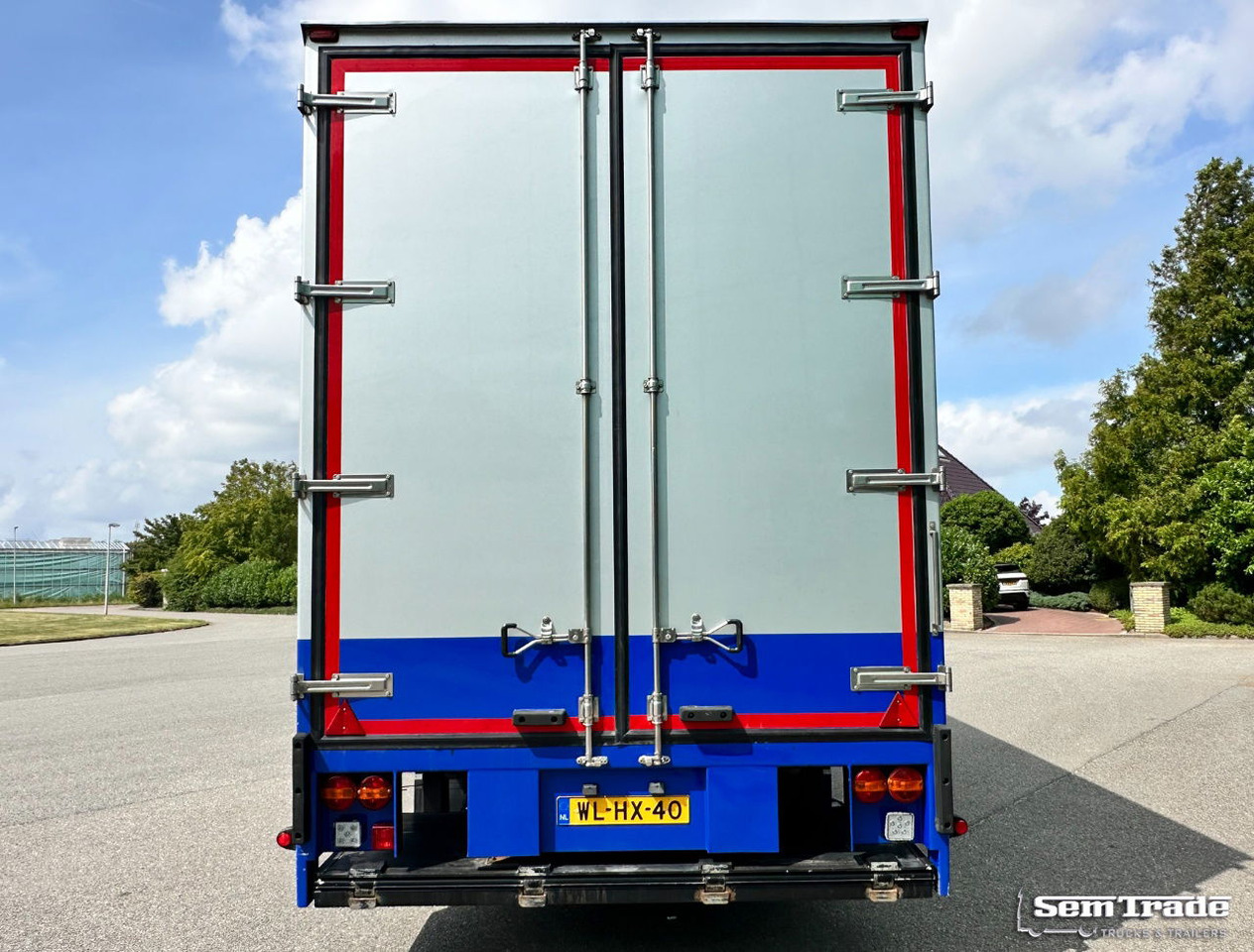 Floor Flma-10 Carrier Cooling 2X Side Door Tail Lift Disc Brakes Holland-Trailer - 冷藏拖车:图4 Floor Flma-10 Carrier Cooling 2X Side Door Tail Lift Disc Brakes Holland-Trailer - 冷藏拖车:图4