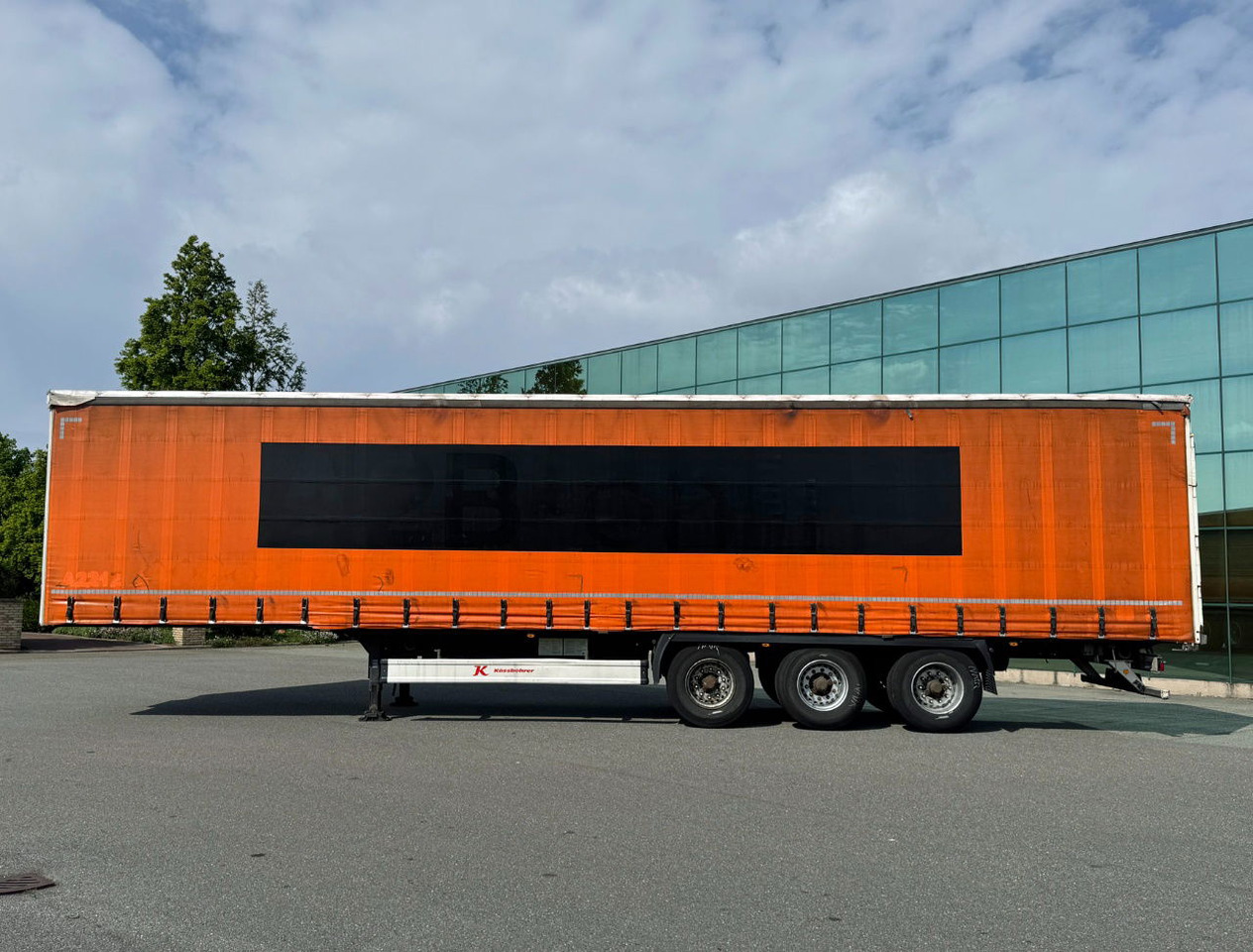 KAESSBOHRER Maxima Drum Brakes Sliding Roof NO Rust Galvanised Chassis TOP Condi  - 侧帘半拖车:图2 KAESSBOHRER Maxima Drum Brakes Sliding Roof NO Rust Galvanised Chassis TOP Condi  - 侧帘半拖车:图2