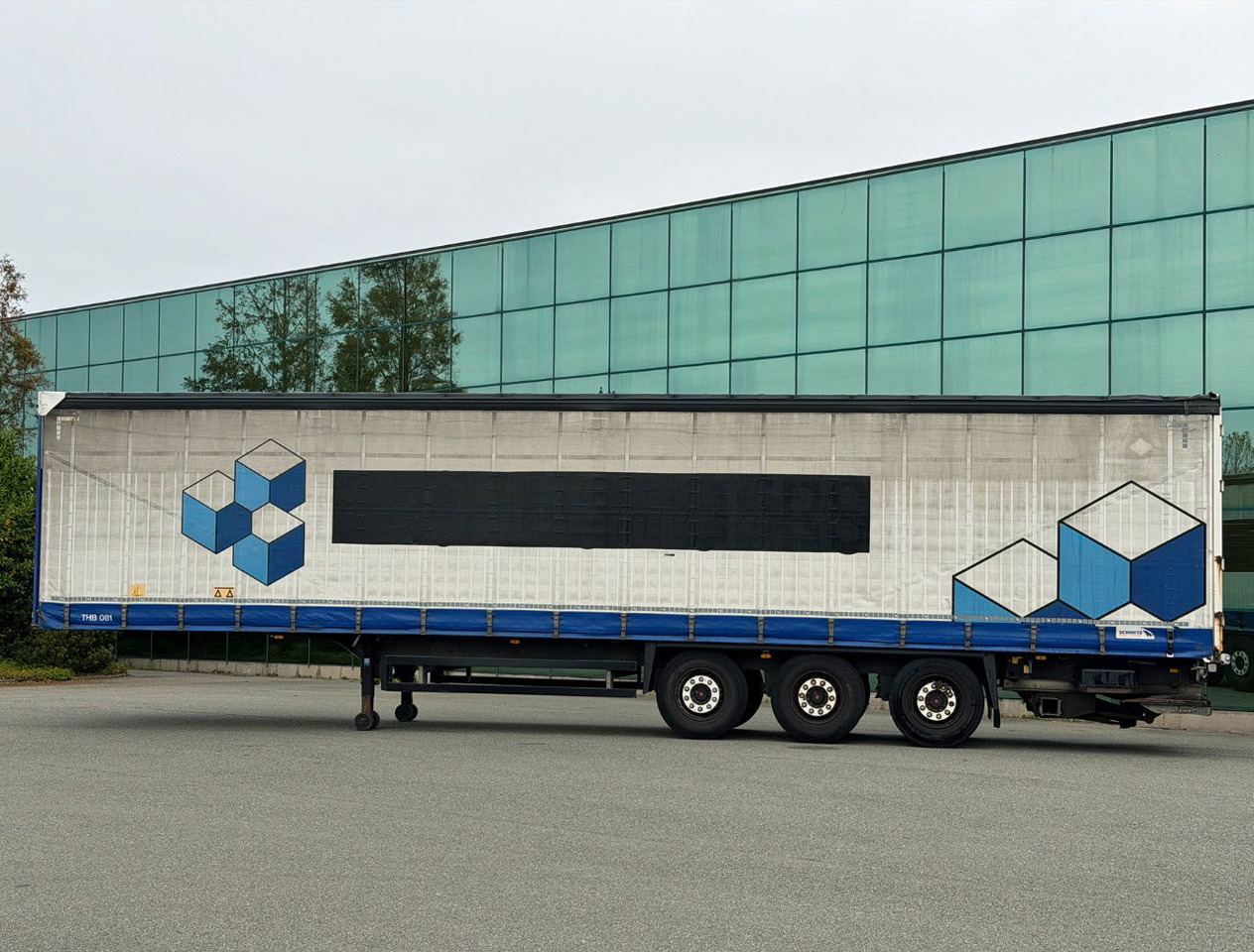 Schmitz Cargobull SCBS3T Disc Brakes Galvanised Chassis 2.000 KG Lift NL Trailer - 侧帘半拖车:图2 Schmitz Cargobull SCBS3T Disc Brakes Galvanised Chassis 2.000 KG Lift NL Trailer - 侧帘半拖车:图2