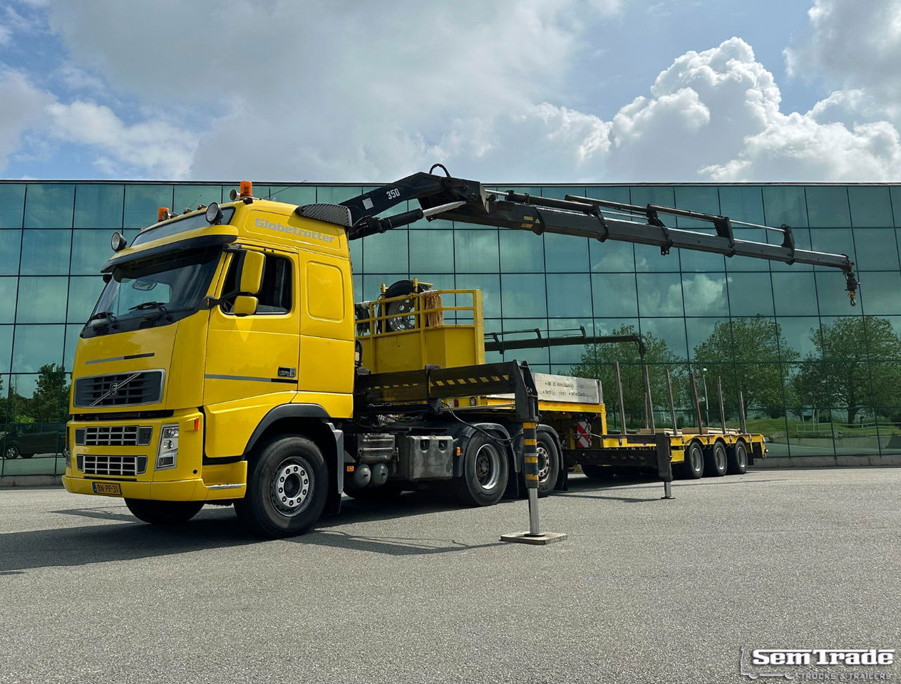 Volvo FH 12.460 Manual Gear 6X2 Euro 3 Only 493.000 KM Hiab 350 - 5 With Nootebo - 牵引车:图1 Volvo FH 12.460 Manual Gear 6X2 Euro 3 Only 493.000 KM Hiab 350 - 5 With Nootebo - 牵引车:图1