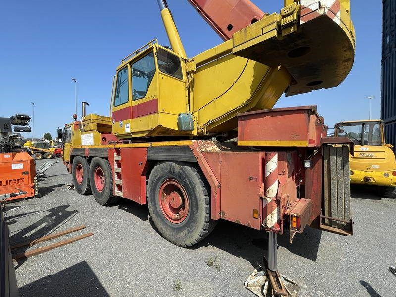 Liebherr LTM 1050 / 1 - 全地形起重机:图5 Liebherr LTM 1050 / 1 - 全地形起重机:图5