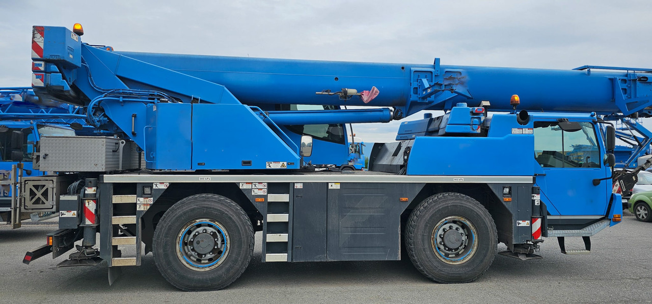 LIEBHERR LTM 1040-2.1 - 移动式起重机:图2 LIEBHERR LTM 1040-2.1 - 移动式起重机:图2