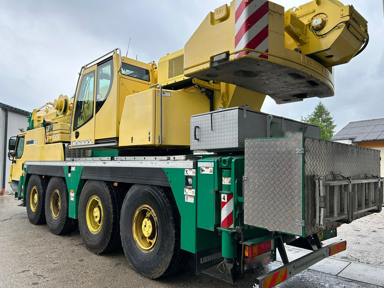 LIEBHERR LTM 1070-4.2 - 移动式起重机:图3 LIEBHERR LTM 1070-4.2 - 移动式起重机:图3