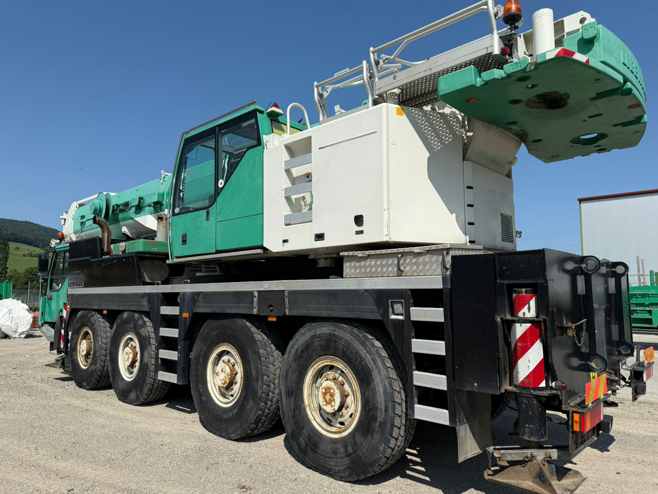 LIEBHERR LTM 1090-4.1 - 移动式起重机:图2 LIEBHERR LTM 1090-4.1 - 移动式起重机:图2