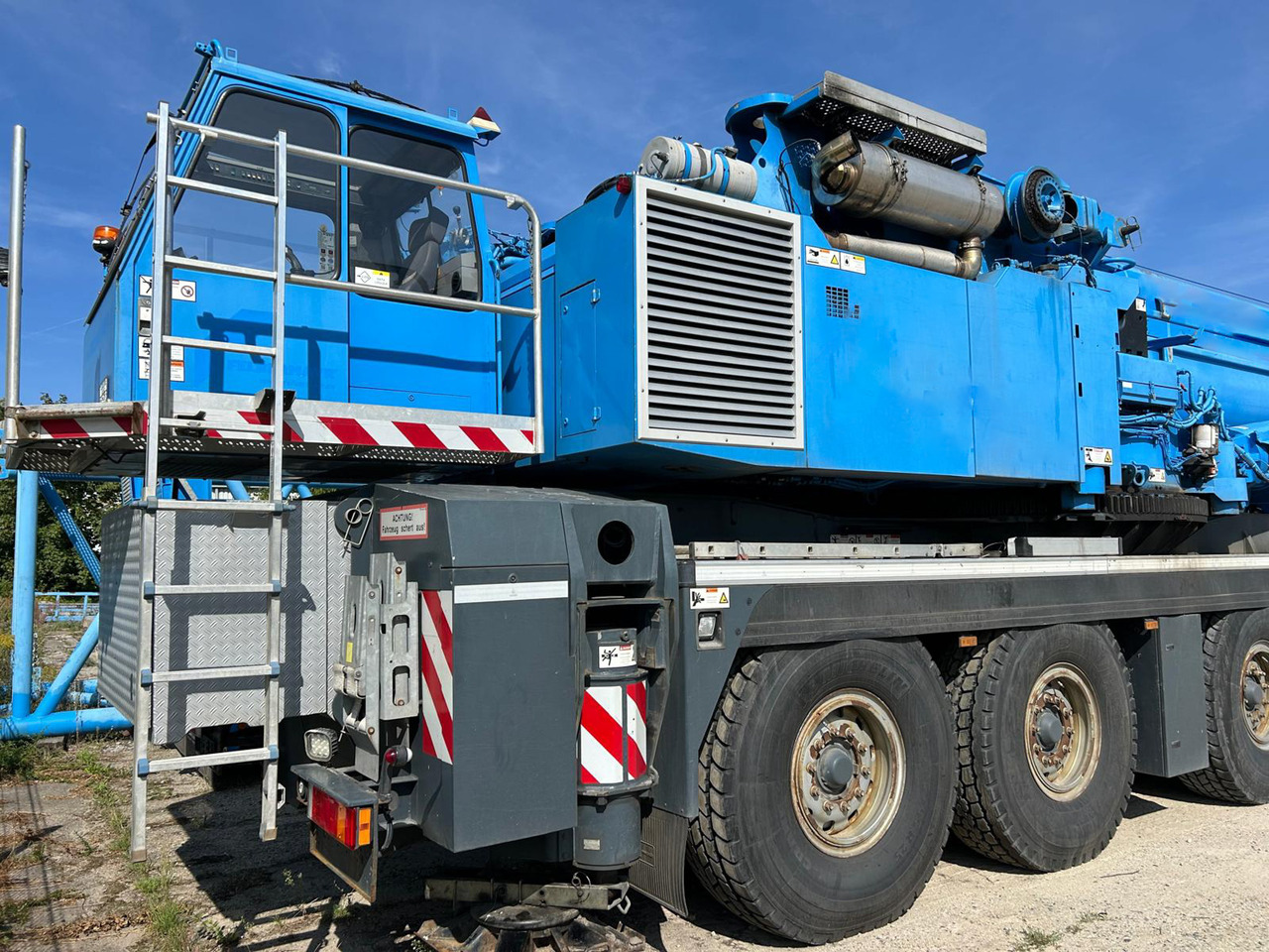 LIEBHERR LTM 1500-8.1 - 移动式起重机:图2 LIEBHERR LTM 1500-8.1 - 移动式起重机:图2
