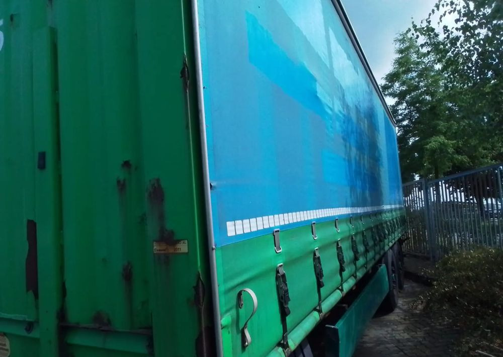 Krone Przyczepa 3 osie Firanka - 侧帘拖车:图3 Krone Przyczepa 3 osie Firanka - 侧帘拖车:图3