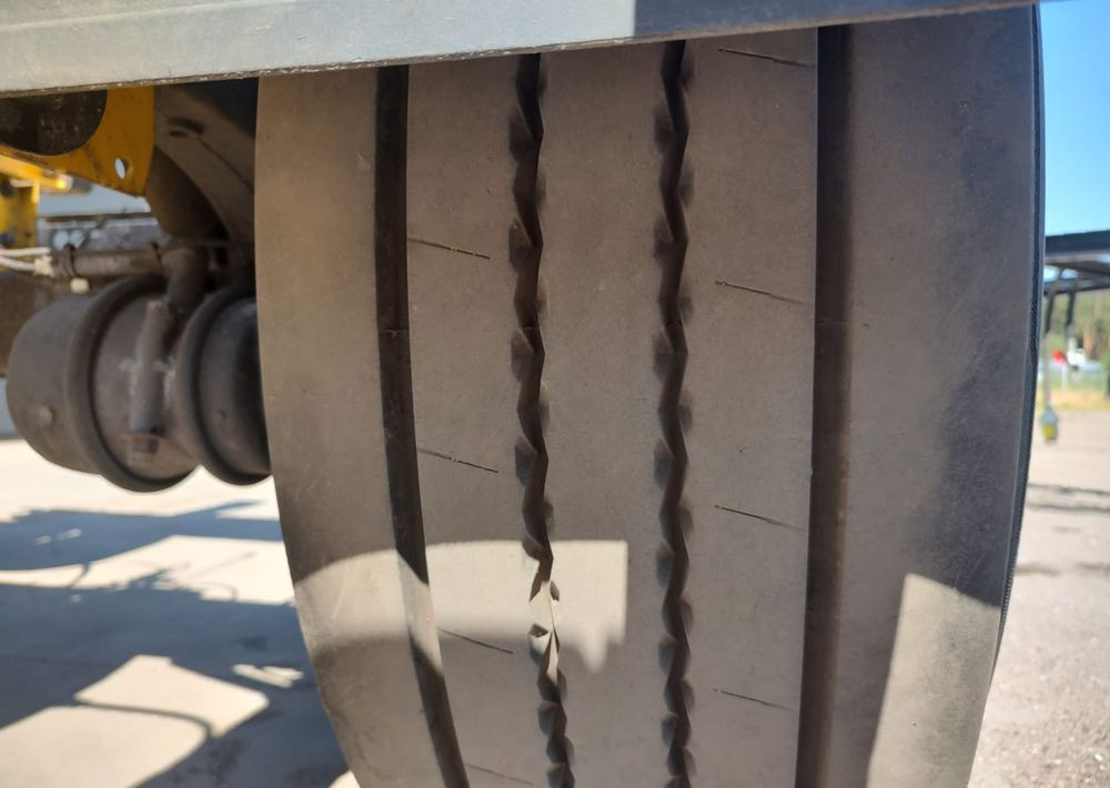 Krone Przyczepa BDF Krone - 集装箱运输车/ 可拆卸车身的拖车:图4 Krone Przyczepa BDF Krone - 集装箱运输车/ 可拆卸车身的拖车:图4