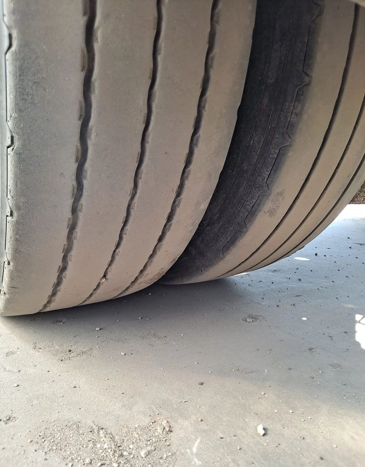 Krone Przyczepa Tandem - 集装箱运输车/ 可拆卸车身的拖车:图4 Krone Przyczepa Tandem - 集装箱运输车/ 可拆卸车身的拖车:图4