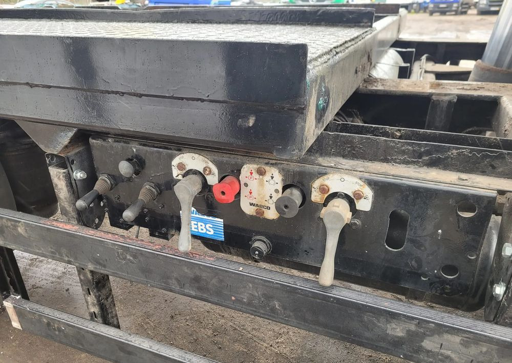 Krone Przyczepa wywrotka 3 osie wywrot - 翻斗拖车:图5 Krone Przyczepa wywrotka 3 osie wywrot - 翻斗拖车:图5