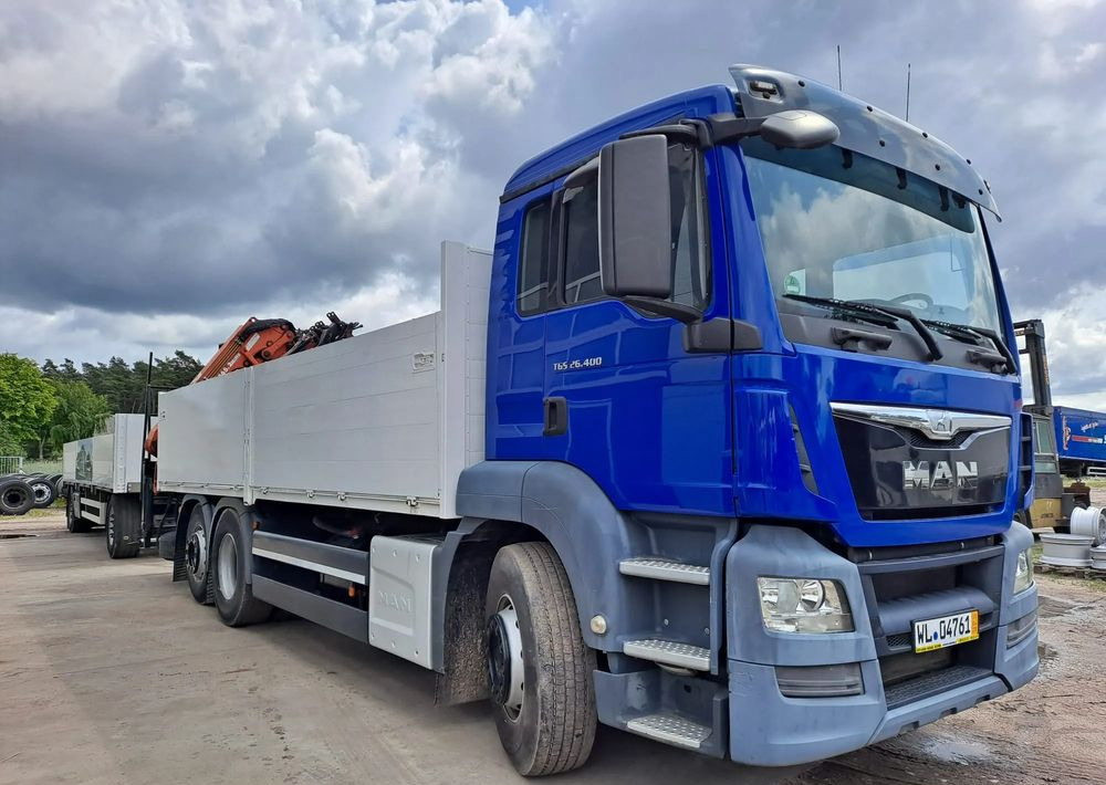 MAN TGS 26.400 Budowlanka Euro 6 - 栏板式/ 平板卡车, 起重车:图2 MAN TGS 26.400 Budowlanka Euro 6 - 栏板式/ 平板卡车, 起重车:图2