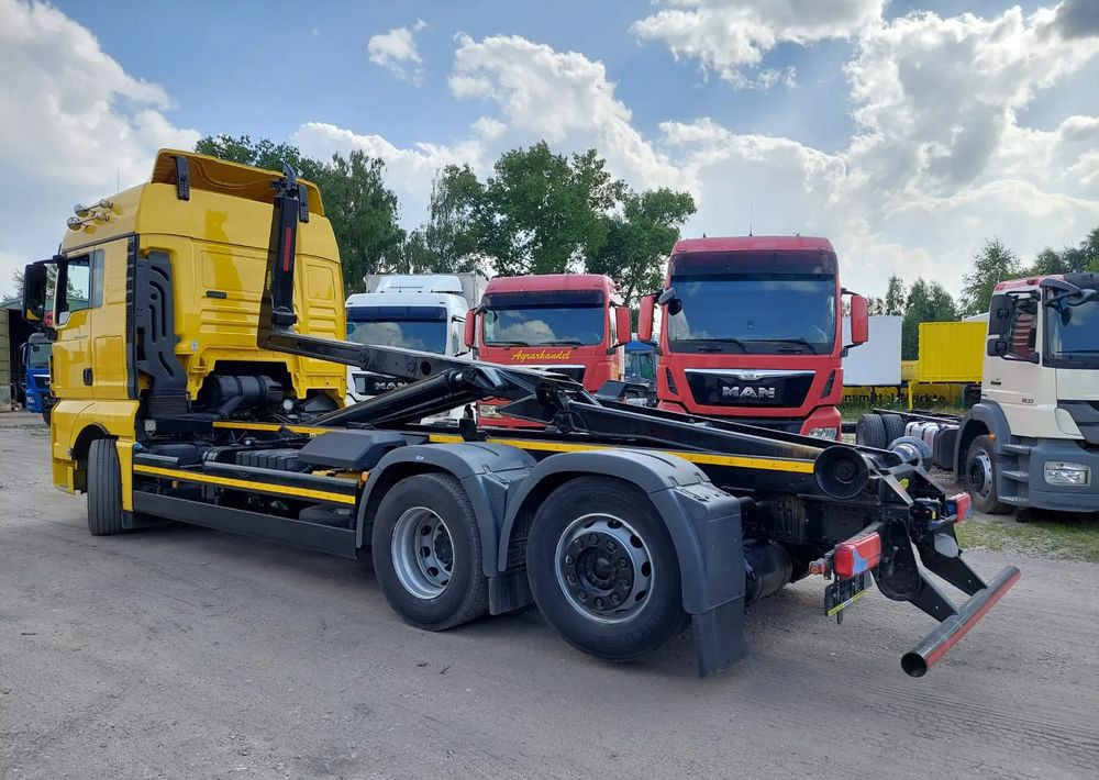 MAN TGX 26-500 Hakowiec oś skrętna - 吊钩升降车:图1 MAN TGX 26-500 Hakowiec oś skrętna - 吊钩升降车:图1