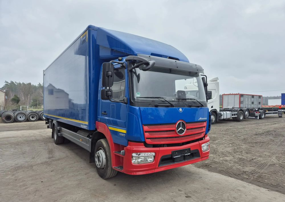 Mercedes-Benz Atego 1330 Euro 6 - 厢式卡车:图2 Mercedes-Benz Atego 1330 Euro 6 - 厢式卡车:图2