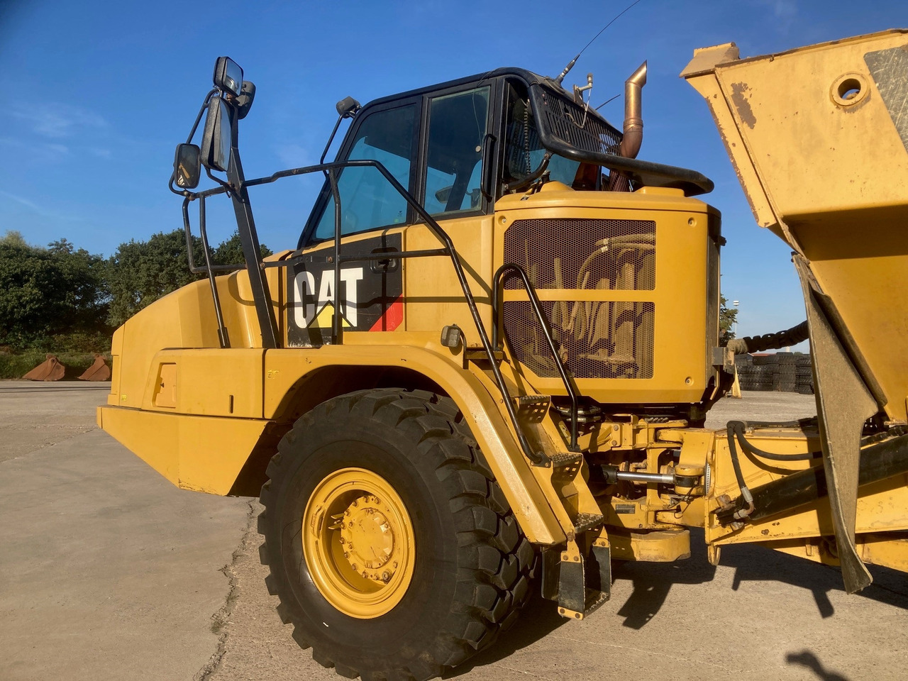 CATERPILLAR 730C - 铰接式自卸车:图2 CATERPILLAR 730C - 铰接式自卸车:图2