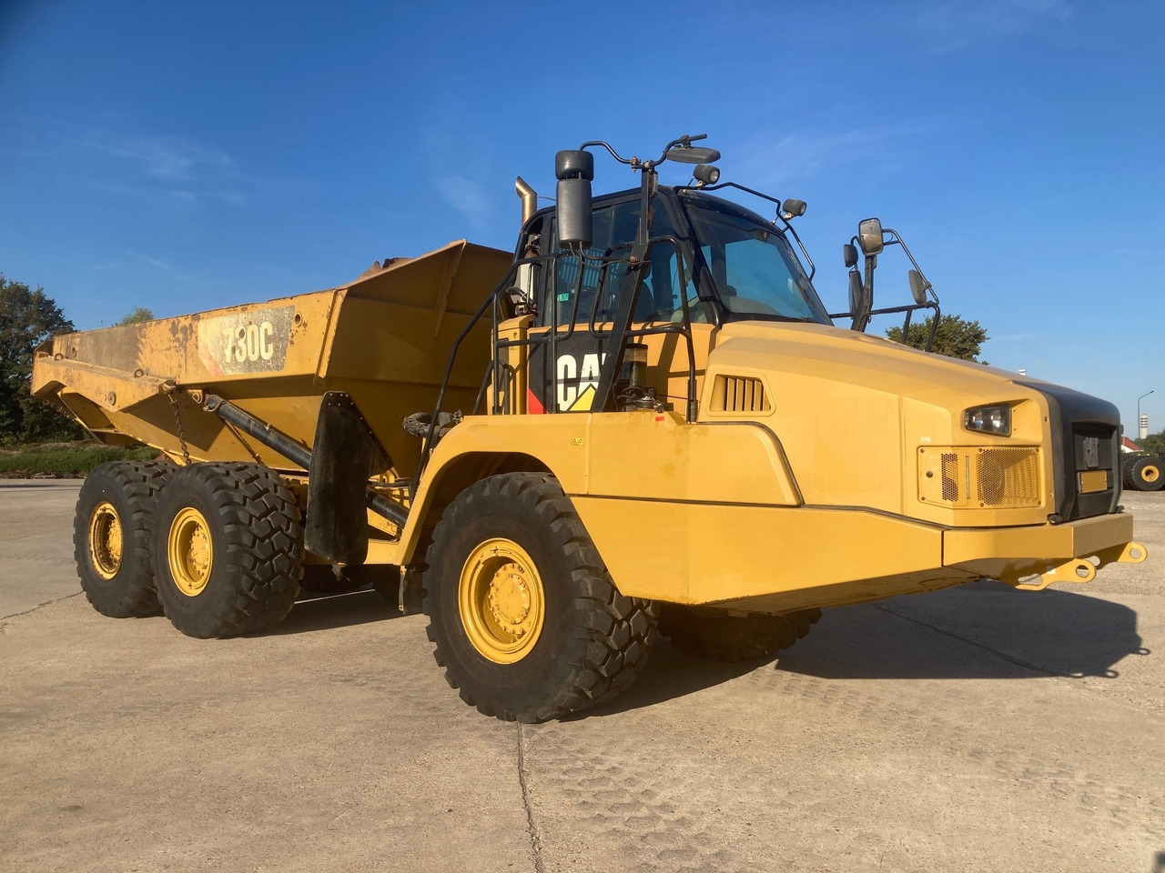 CATERPILLAR 730C - 铰接式自卸车:图4 CATERPILLAR 730C - 铰接式自卸车:图4