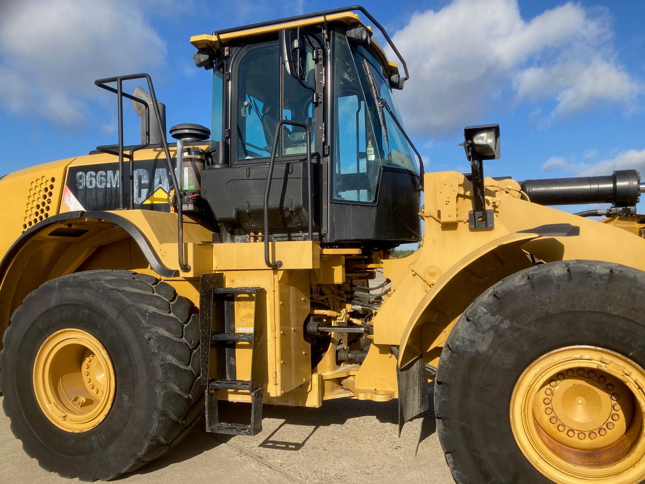 CATERPILLAR 966M - 轮式装载机:图5 CATERPILLAR 966M - 轮式装载机:图5