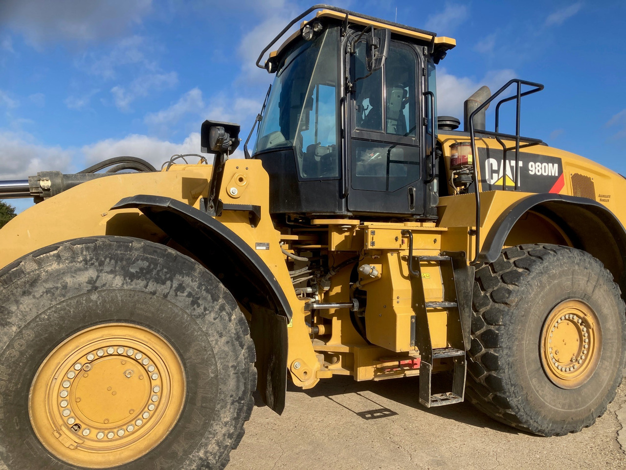 CATERPILLAR 980M - 轮式装载机:图2 CATERPILLAR 980M - 轮式装载机:图2