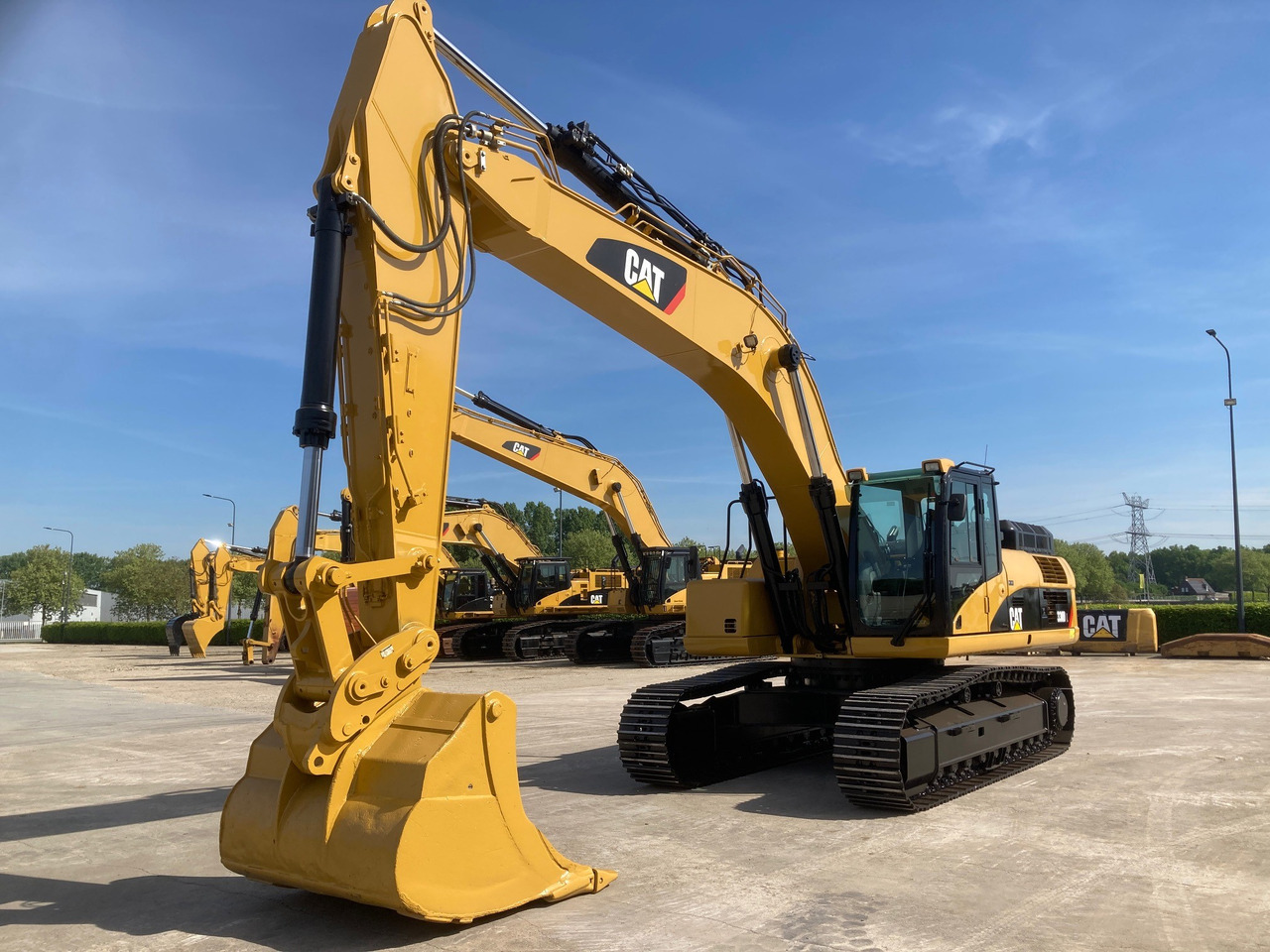 Caterpillar 330DL - 履带式挖掘机:图3 Caterpillar 330DL - 履带式挖掘机:图3