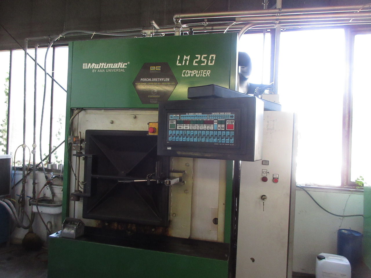 AMA Universal Multimatic LM 250 Computer Entfettungsanlage mit PER Perchlorethylen - 机床:图3 AMA Universal Multimatic LM 250 Computer Entfettungsanlage mit PER Perchlorethylen - 机床:图3