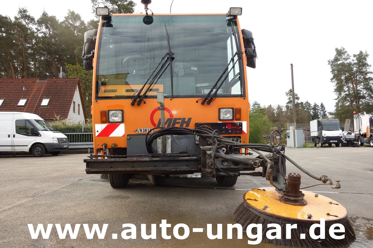 Aebi Schmidt MFH 5000 Kehrmaschine 4-Rad Lenkung Wildkrautbesen - 道路清扫机:图2 Aebi Schmidt MFH 5000 Kehrmaschine 4-Rad Lenkung Wildkrautbesen - 道路清扫机:图2
