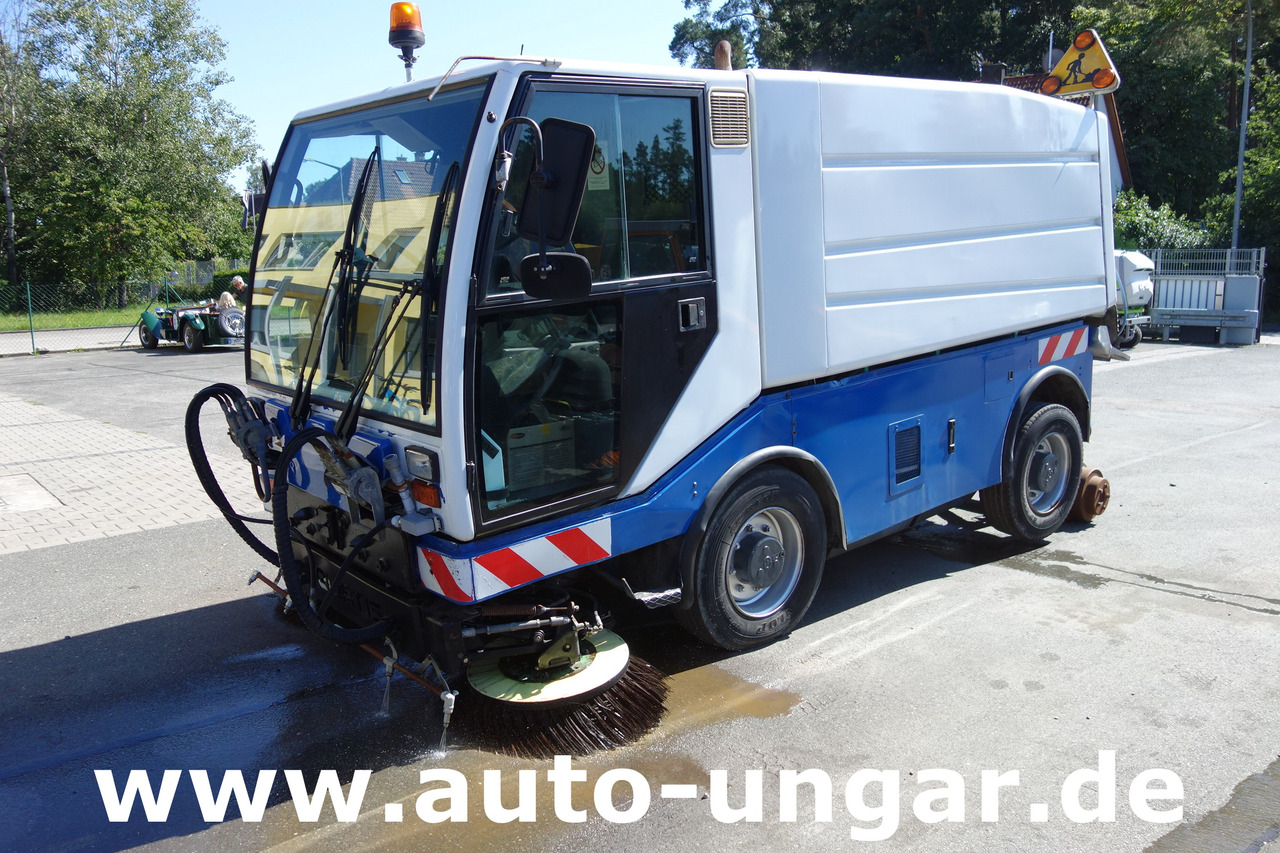 BUCHER CityCat CC5000 Schienenreiniger Kehrmaschine RailRoad Zweiweg - 道路清扫机:图3 BUCHER CityCat CC5000 Schienenreiniger Kehrmaschine RailRoad Zweiweg - 道路清扫机:图3