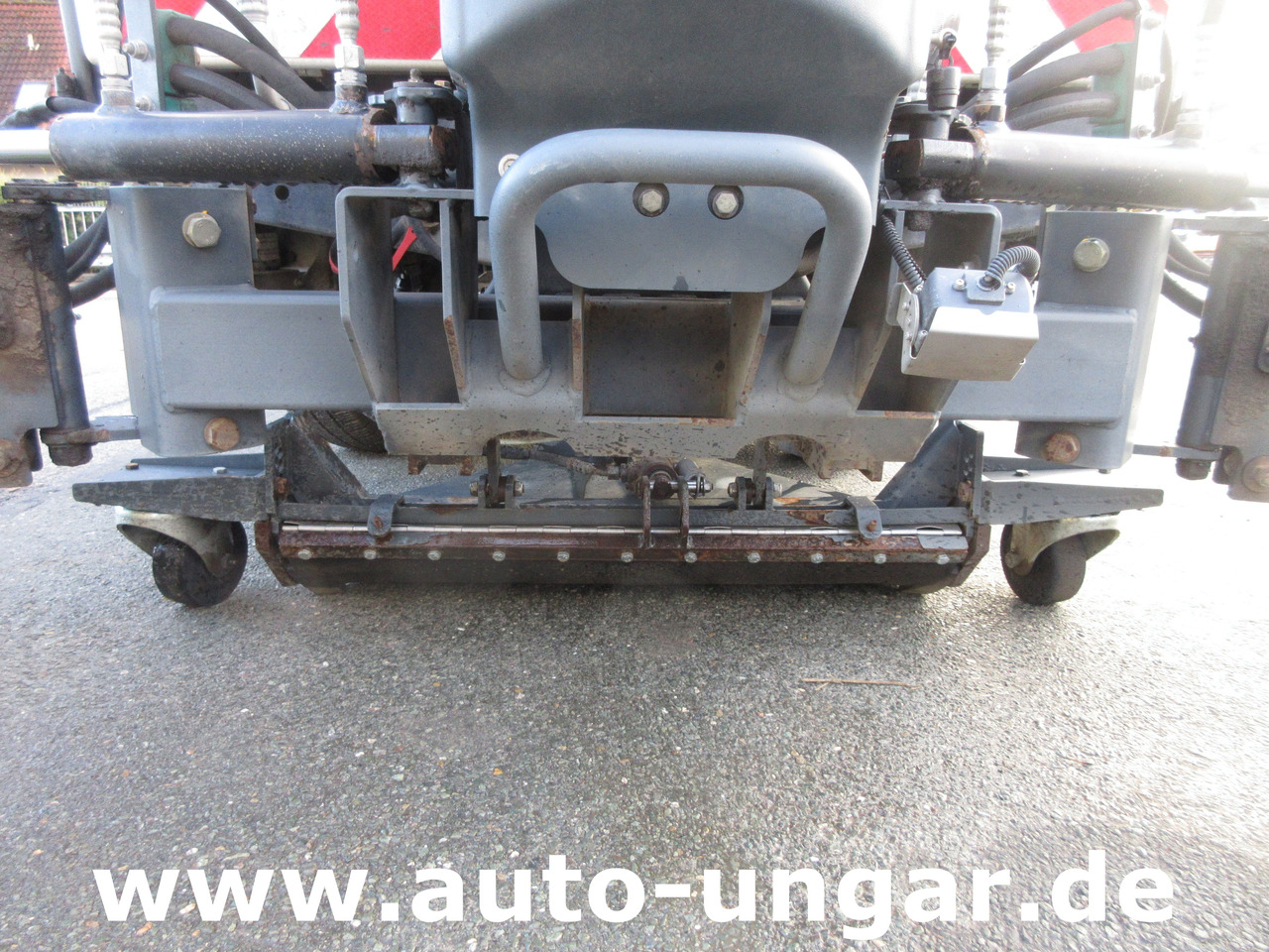 Hako CityMaster CM2000 2 Besen Baujahr 2015 Kehrmaschine 4-Rad-Lenkung - 道路清扫机:图3 Hako CityMaster CM2000 2 Besen Baujahr 2015 Kehrmaschine 4-Rad-Lenkung - 道路清扫机:图3