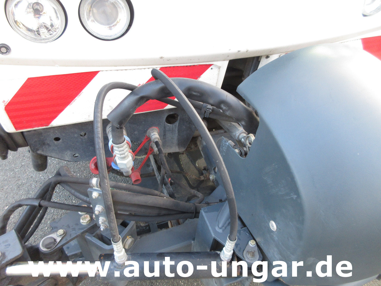 Hako CityMaster CM2000 2 Besen Baujahr 2015 Kehrmaschine 4-Rad-Lenkung - 道路清扫机:图4 Hako CityMaster CM2000 2 Besen Baujahr 2015 Kehrmaschine 4-Rad-Lenkung - 道路清扫机:图4