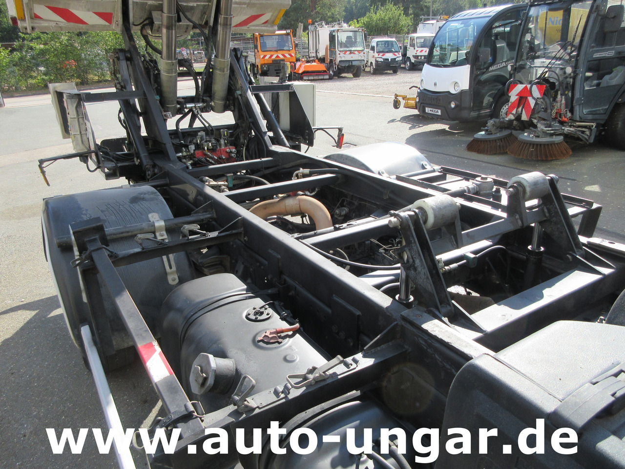 垃圾车 ISUZU NQR smoother NPR 75 Q75.Y07 Faun Müllwagen Euro 4 Kipper Lifter Presse：图23