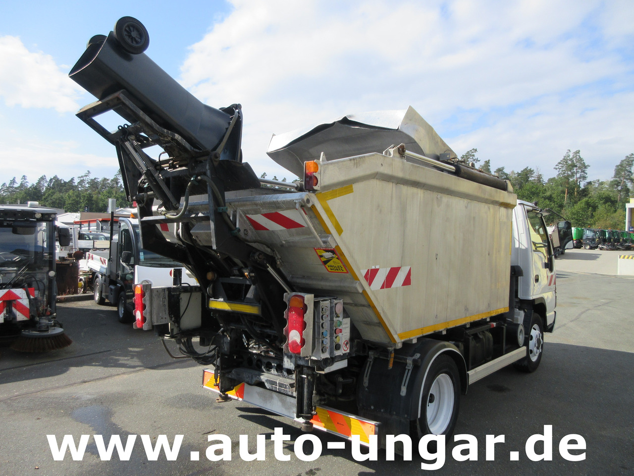 垃圾车 ISUZU NQR smoother NPR 75 Q75.Y07 Faun Müllwagen Euro 4 Kipper Lifter Presse：图26