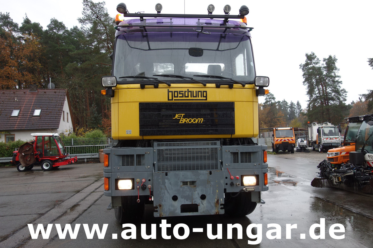 MAN Boschung BJB 8000 Speed Broom 4x4 Offroad Trial Flughafen - 地面支援设备, 地面支援设备:图2 MAN Boschung BJB 8000 Speed Broom 4x4 Offroad Trial Flughafen - 地面支援设备, 地面支援设备:图2
