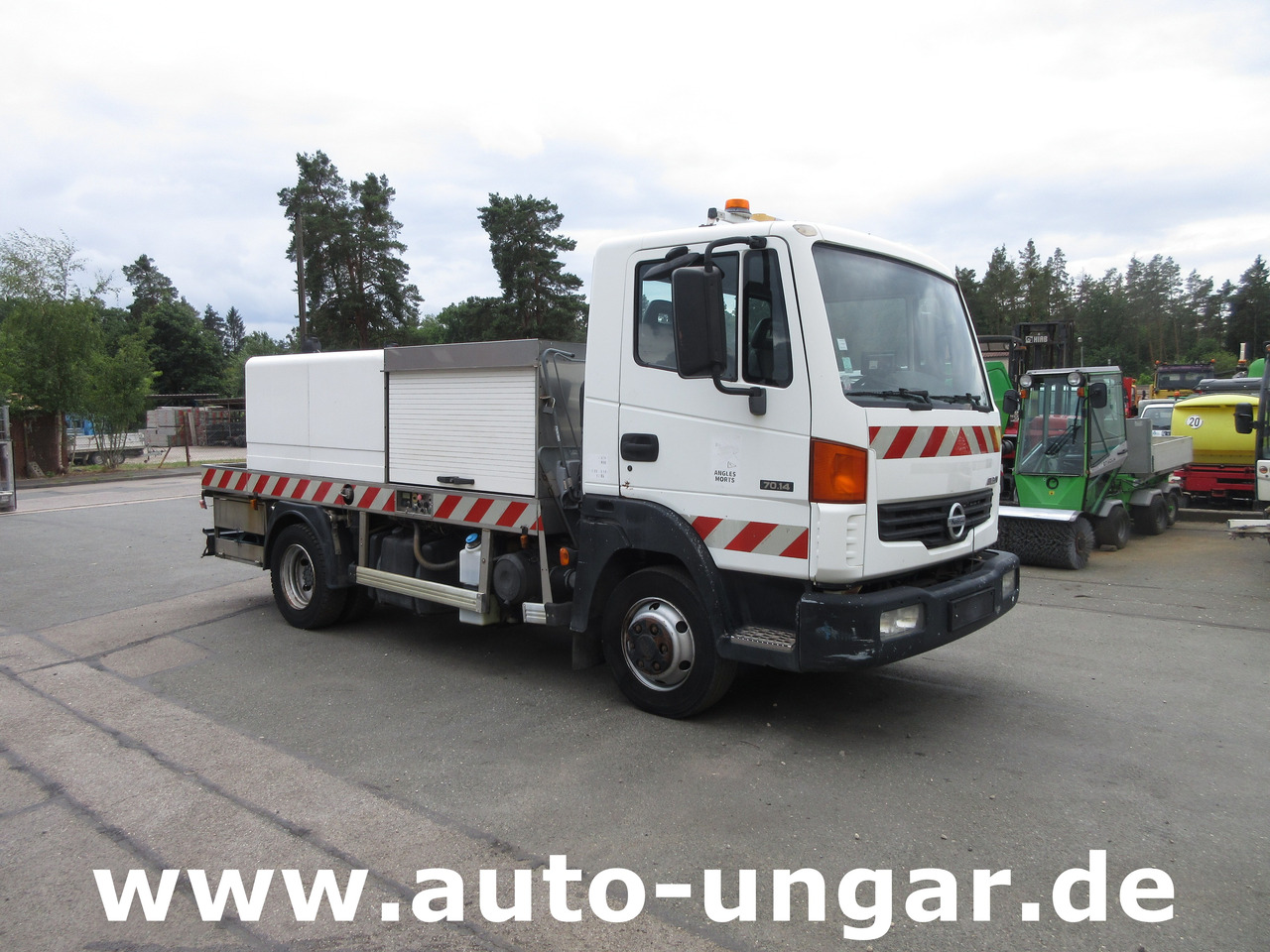 NISSAN Atleon 70.14 mit Hochdruckreiniger Wasserwagen Waschwagen Kärcher High Pressure - 市政/ 专用车辆:图1 NISSAN Atleon 70.14 mit Hochdruckreiniger Wasserwagen Waschwagen Kärcher High Pressure - 市政/ 专用车辆:图1