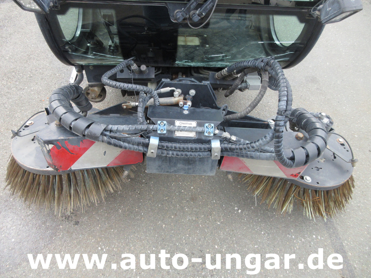Nilfisk CR3500 CityRanger Schmidt Flexigo Multigo 4x4 Kehrmaschine Geräteträger - 道路清扫机:图3 Nilfisk CR3500 CityRanger Schmidt Flexigo Multigo 4x4 Kehrmaschine Geräteträger - 道路清扫机:图3