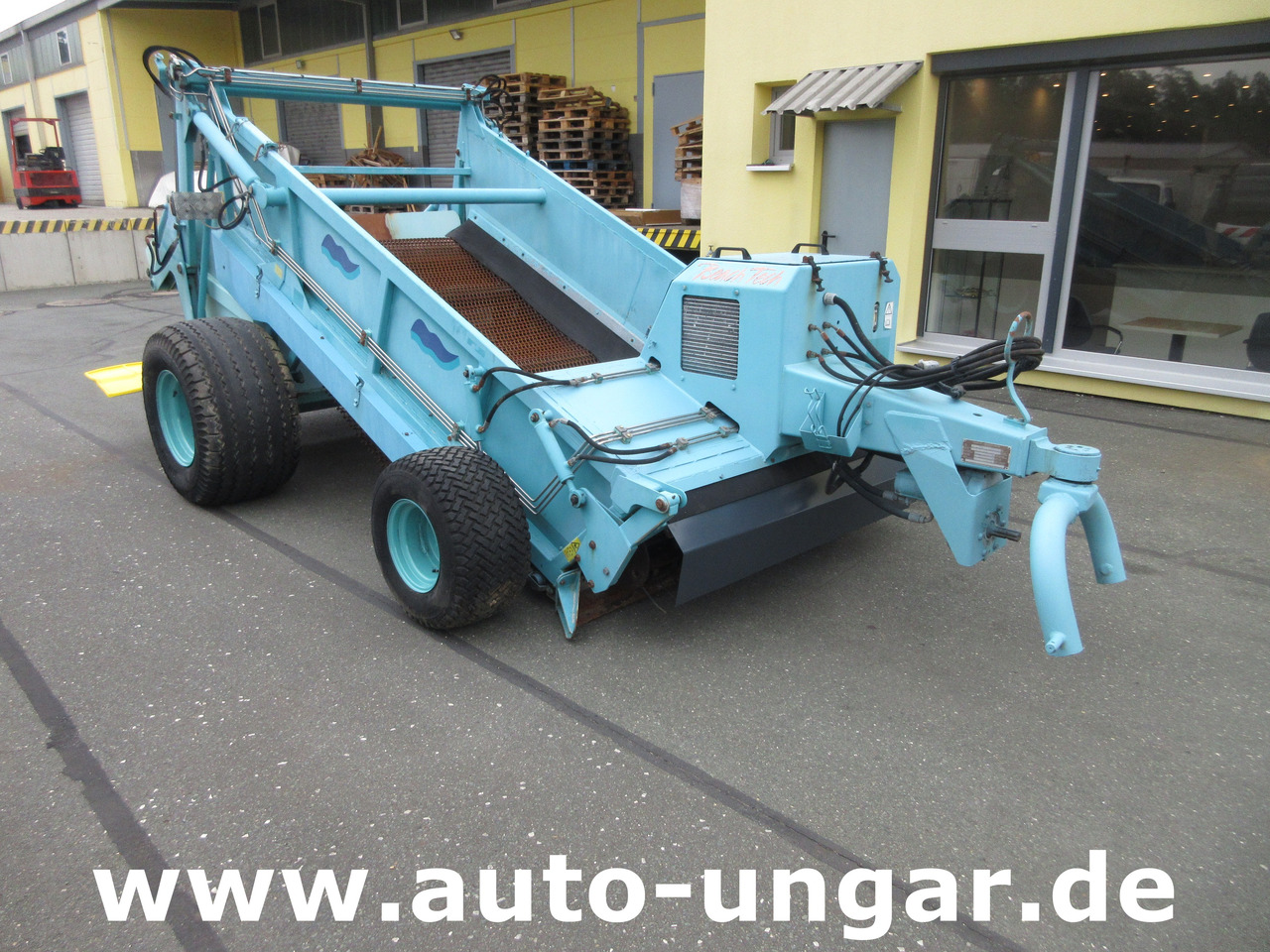 Pistenbully BeachTech STR 2000 BeachCleaner Strandreiniger чистач на плажа - 市政/ 专用车辆:图2 Pistenbully BeachTech STR 2000 BeachCleaner Strandreiniger чистач на плажа - 市政/ 专用车辆:图2