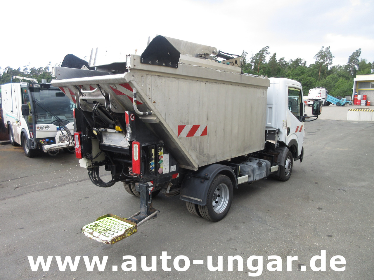 RENAULT Maxity 3.500kg Faun Provence Benne Müllwagen 5m³ Alumulde mit Presse - 垃圾车:图5 RENAULT Maxity 3.500kg Faun Provence Benne Müllwagen 5m³ Alumulde mit Presse - 垃圾车:图5